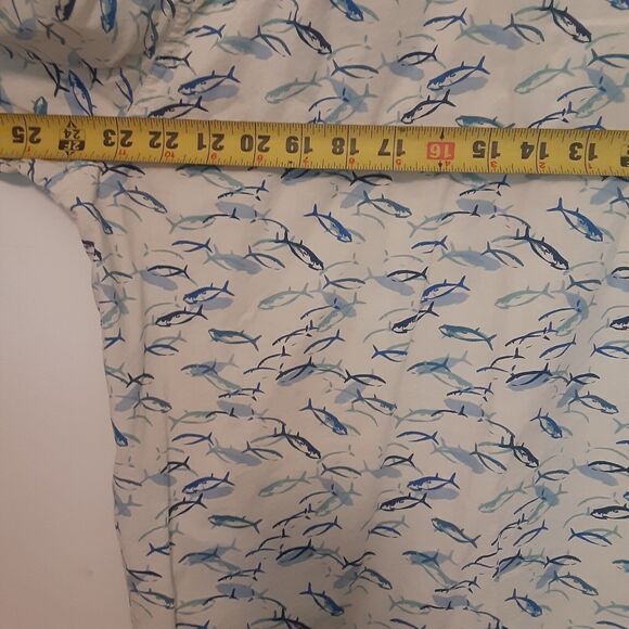 L.L. Bean Shirt Men's Size L Traditional Fit Short Sleeve Button Up Fish White - Picture 8 of 9